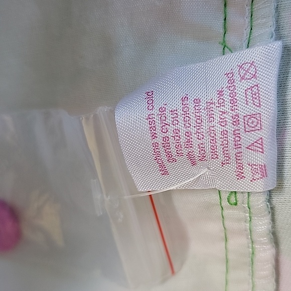 Macbeth Collection by Margaret Josephs Green Flamingo Shorts Size Medium NWOT - Picture 13 of 15